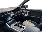 Audi Q8 Image 2