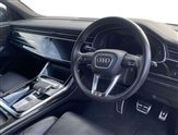 Audi Q8 Image 6