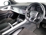 Audi Q8 Image 6
