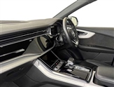 Audi Q8 Image 2