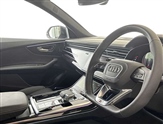 Audi Q8 Image 6