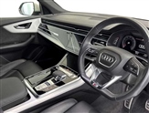 Audi Q8 Image 6