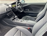 Audi R8 Image 2