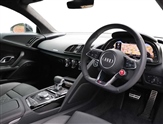 Audi R8 Image 6