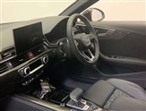 Audi RS4 Image 2
