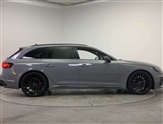 Audi RS4 Image 4