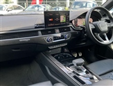 Audi RS4 Image 2