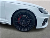 Audi RS4 Image 6