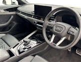 Audi RS4 Image 6