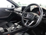 Audi RS4 Image 6