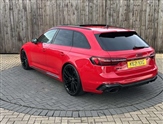 Audi RS4 Image 2