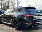 Audi RS4 Image 6