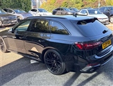 Audi RS4 Image 6