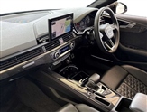 Audi RS4 Image 2