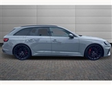 Audi RS4 Image 4