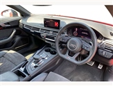 Audi RS4 Image 6