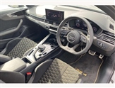 Audi RS4 Image 6