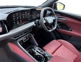 Audi SQ5 Image 2