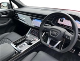 Audi SQ7 Image 6