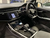 Audi SQ7 Image 2