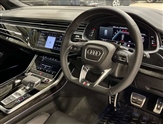 Audi SQ7 Image 6