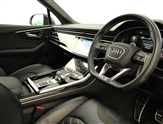 Audi SQ7 Image 6