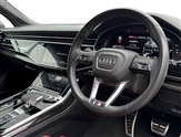 Audi SQ7 Image 6