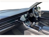 Audi SQ7 Image 2