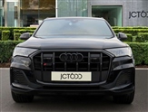 Audi SQ7 Image 4