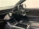 Audi SQ8 Image 2