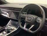 Audi SQ8 Image 6