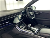 Audi SQ8 Image 2