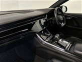 Audi SQ8 Image 3