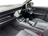 Audi SQ8 Image 2