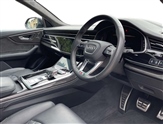 Audi SQ8 Image 6