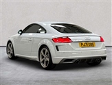 Audi TT Image 2