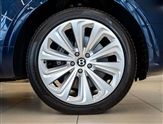 Bentley Bentayga Image 6