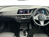 BMW 1 Series Image 4