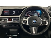 BMW 1 Series Image 6