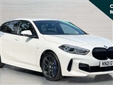 BMW 1 Series Image 1