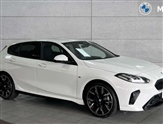 BMW 1 Series Image 1
