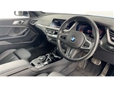 BMW 1 Series Image 6