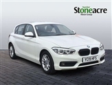 BMW 1 Series Image 1