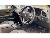 BMW 1 Series Image 6