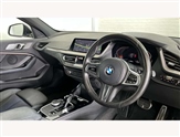 BMW 1 Series Image 6