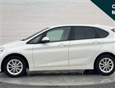 BMW 2 Series Image 6