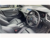 BMW 2 Series Image 6