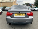 BMW 3 Series Image 6