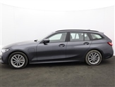 BMW 3 Series Image 6