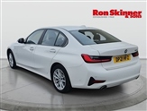 BMW 3 Series Image 3